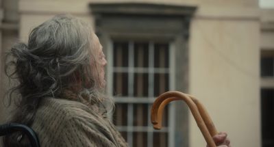 The chair goes up on a lift - The Lady in the Van