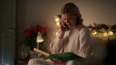 The Chronicle
wants to do a profile - Designing Christmas with You