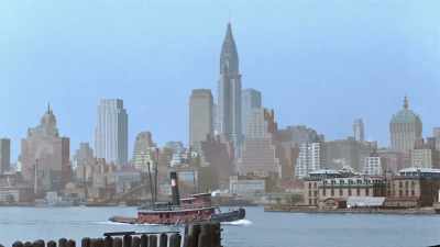 THE CHRYSLER BUILDING BECOMES
THE FIRST MAN-MADE STRUCTURE - America in Color