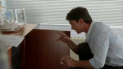 The cinnamon is supposed
to reveal fingerprints - Carter