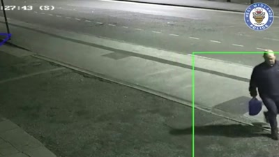 The closer he gets,
the better the overall resolution. - Killers: Caught on Camera