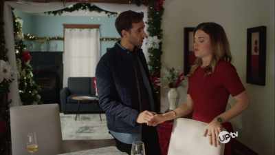 The competition is going
to be chaotic and noisy. - A Christmas Recipe for Romance