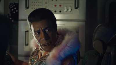 The computer in your light bee
does all your thinking for you. - Red Dwarf: The Promised Land
