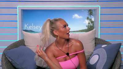 THE CONNECTION I THOUGHT I HAD
MAYBE ISN'T AS STRONG. - Love Island