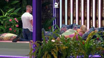 THE CONVERSATION WITH MALLORY, I
FEEL HAPPY ABOUT IT. - Love Island