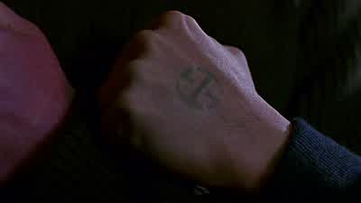The cops are on their way. - Smallville