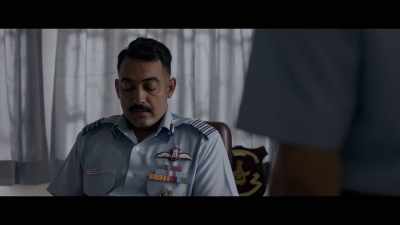 The country needs
its best pilots right now. - Gunjan Saxena: The Kargil Girl