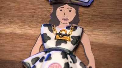 -The cow cookie costume is...
-[laughing] - Halloween Cookie Challenge