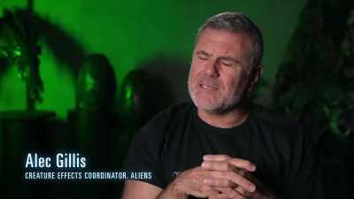 The creature's easier to kill,
and then maybe that feels a little - Aliens Expanded