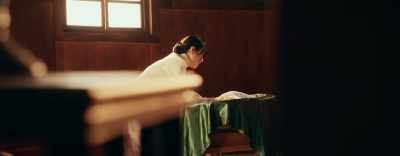 The crescent moon is bright, - Ip Man: Kung Fu Master
