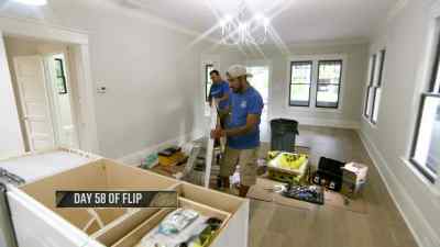 The crew fixed their mistake
and brought in a new slab - Zombie House Flipping