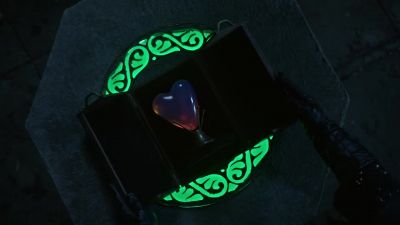 The crimson heart. - Once Upon a Time