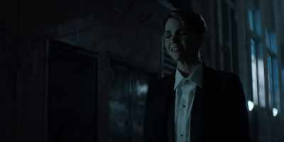 The Crows think you're dead.
You got a second chance, Alice. - Batwoman