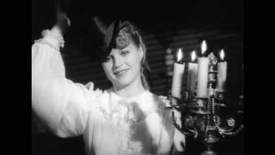 The daughter whose world is turned
upside down in "Verwehte Spuren" - Hitler's Hollywood