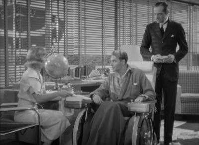 The day's just starting - Hands Across the Table