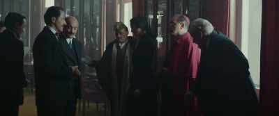 The distinguished dofia Carmen
will preside at the table, - While at War