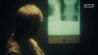The doctors. The X-ray people.
Everybody. - Tales From the Territories