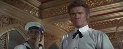 The door! -Shoot for them.
How... Come on! - Captain Nemo and the Underwater City