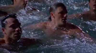 -THE DOOR'S JAMMED.
-THERE'S TOO MUCH PRESSURE. - Baywatch