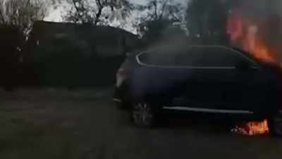 The driver is trapped, - Neighborhood Wars