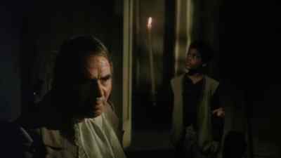 The earrings, ham. - Mandingo