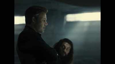 ...the enemy sees it, comes, - Zack Snyder's Justice League