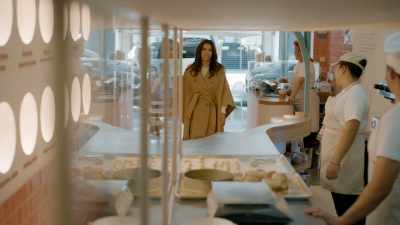 The enticing smell
of this bakery - Eva Longoria: Searching for Mexico