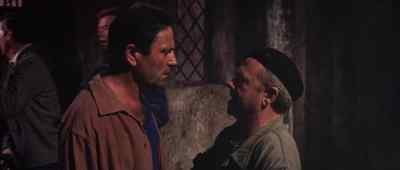 - The entire garrison is after us.
- I can hear them! - The Secret Invasion
