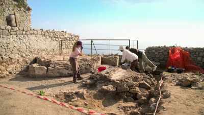 The excavation is going well
for Paul and Francesca but many - Lost Treasures of Rome