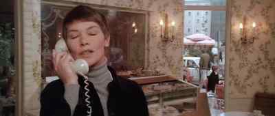 - The feathers in what?
- The Feathers Inn. - Hopscotch