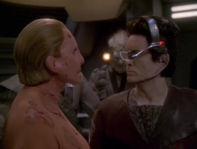 The Federation reinforcements
are approaching Chin'toka. - Star Trek: Deep Space Nine
