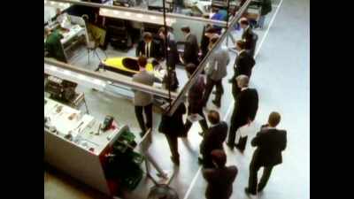 The feeling was one of
tremendous optimism. - Williams & Mansell: Red 5