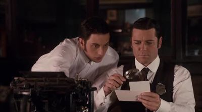 The fingermark on the weapon - Murdoch Mysteries