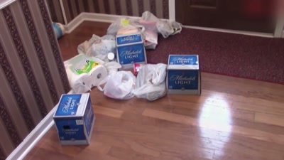 The first was in the groceries - Killers: Caught on Camera