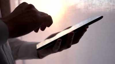 The first major challenge
to the Kindle supremacy - Tech Billionaires: Jeff Bezos