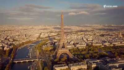 The first practical smokeless powder
was developed in Paris in 1884, - Guns That Changed The Game