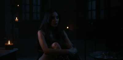 The first thing she does is get
back to her grandma's house. - The 100 Candles Game