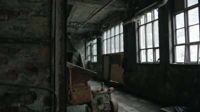 The first thing you see
when you step inside
are these vintage machines. - Mysteries of the Abandoned