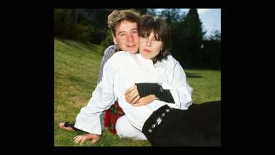 The first thing was
she was older than me, - Simple Minds: Everything is Possible