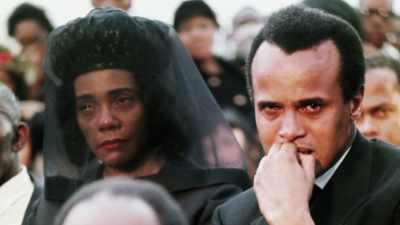 The first time I ever
saw my father cry - The Sit-In: Harry Belafonte Hosts The Tonight Show