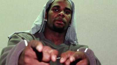 The first time Robert
had me do a sexual act - Surviving R. Kelly