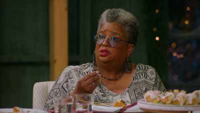 - The flavor, the cinnamon and
all, is really coming through. - Baking It