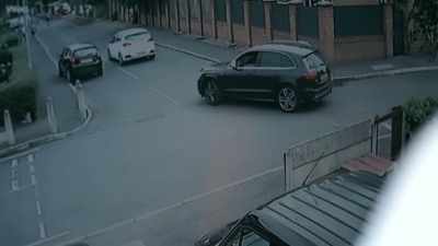 The footage appears to show Cox - The Detectives: Fighting Organised Crime