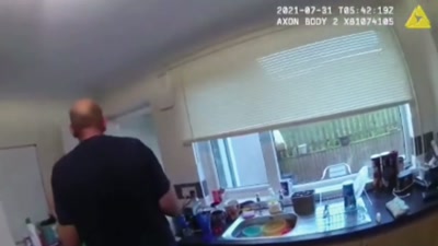 The footage in the kitchen
became increasingly important. - Killers: Caught on Camera
