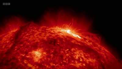 The force driving the solar wind - Secrets of Size: Atoms to Supergalaxies