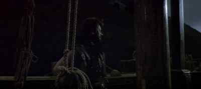 The forward stay is slack. Tighten it. - The Long Ships
