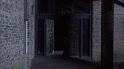  The front door is wide open. - #TextMeWhenYouGetHome