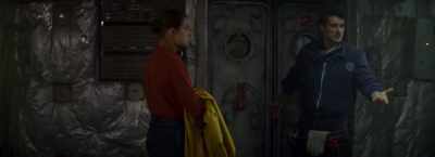 The gate seals automatically
when the doors are open, - The Superdeep