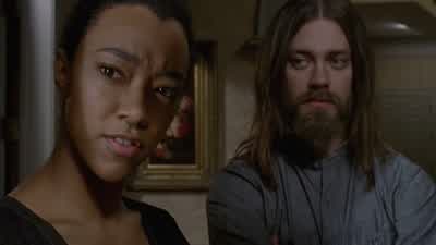 The gates are closed. - The Walking Dead