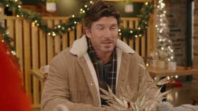 The gift giving you've
been doing is, - The Secret Gift of Christmas